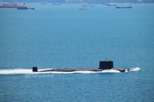 Một hạm đội tàu ngầm của Quân Giải phóng Nhân dân Trung Quốc (PLA) đã đi qua eo biển Malacca. Ảnh: OCEAN-FORTUNE