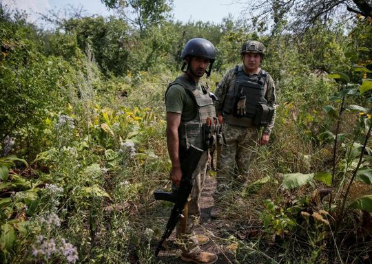 Binh sĩ Ukraine ở TP Avdeyevka, tỉnh Donetsk. Ảnh: REUTERS