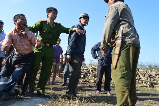 Các chủ lò than chửi bới, hăm dọa người dân ở huyện Cư Kuin, tỉnh Đắk Lắk