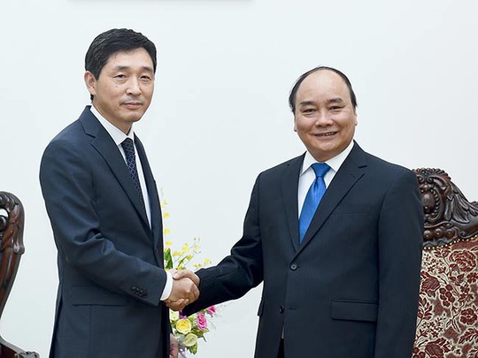 Thủ tướng Nguyễn Xuân Phúc tiếp đại sứ Hàn Quốc tại Việt Nam Lee Hyuk