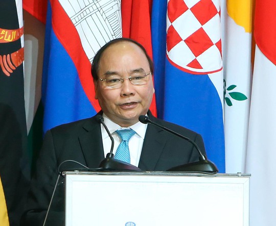 Thủ tướng Nguyễn Xuân Phúc phát biểu bế mạc Diễn đàn Doanh nghiệp Á - Âu lần thứ 15 Ảnh: TTXVN