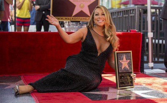 Năm 2015 là năm khá thành công với Mariah. Cô được nhận sao trên Đại lộ danh vọng Hollywood và còn tìm thấy tình yêu mới