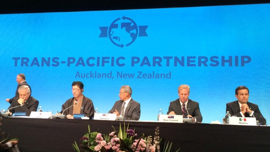 
Các bộ trưởng 12 nước tham dự lễ ký Hiệp định TPP ngày 4-2-2016
