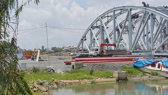 
Khu vực xảy ra tai nạn là dự án lấp sông được mượn để lắp đặt, thi công cầu Ghềnh
