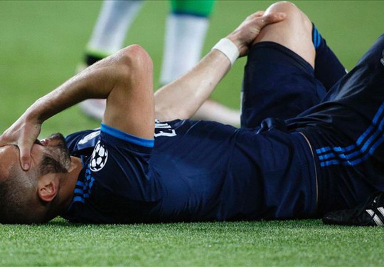 Benzema chấn thương ngay trong giai đoạn quyết liệt nhất của mùa giải