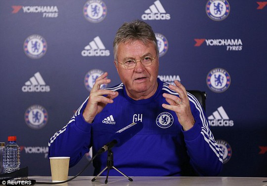 HLV Guus Hiddink hy vọng Costa có thể ra sân thi đấu