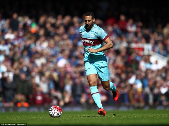 Cựu trung vệ M.U Rio Ferdinand