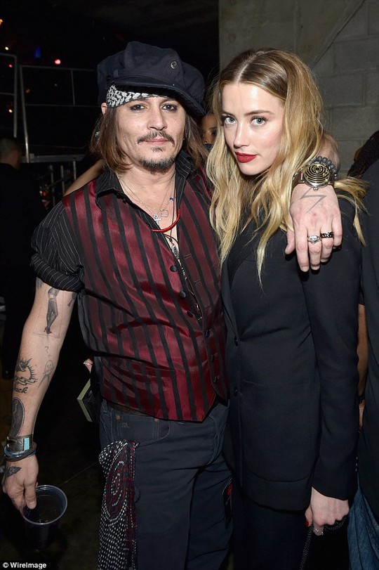 Johnny Depp và Amber thuở mặn nồng