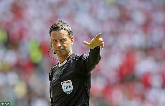 
Trọng tài Clattenburg sẽ điều hành trận derby thành Manchester
