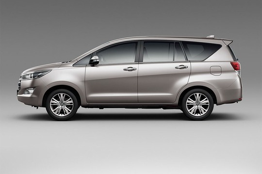 Toyota Innova thế hệ mới ra mắt, từ 793 - 995 triệu đồng