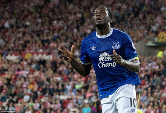 Lukaku, người ghi cả 3 bàn thắng cho Everton