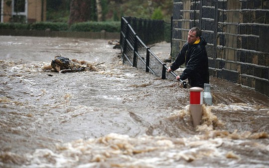 Lũ lụt tán phá hạt Yorkshire mùa đông vừa qua. Ảnh: Telegraph