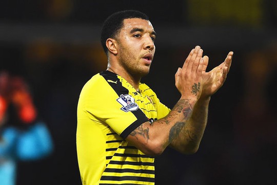 Troy Deeney đagn trong tầm ngắm của Arsenal