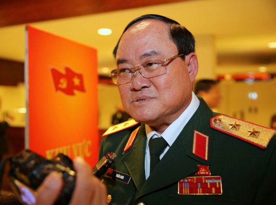 Trung tướng Trần Đơn, Thứ trưởng Bộ Quốc phòng, trả lời báo chí bên lề Đại hội
