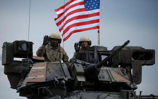 
Xe quân sự Mỹ tại căn cứ Vaziani gần thủ đô Tbilisi của Georgia. Ảnh: REUTERS

