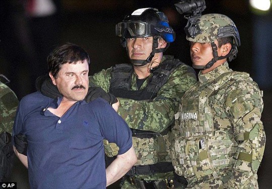 El Chapo bị giải về nhà tù Altiplano ngay trong ngày 8-1. (Nguồn: REUTERS)