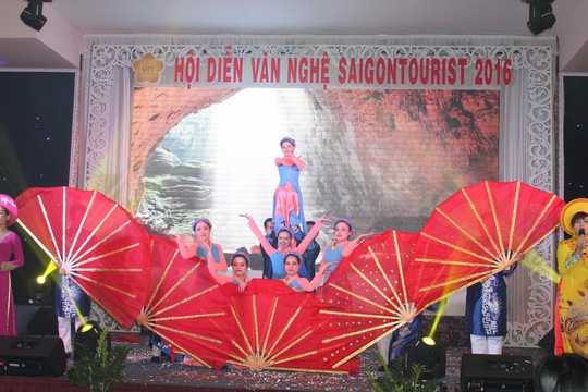Tiết mục dự thi của Công ty CP Du lịch Sài Gòn - Đông Hà