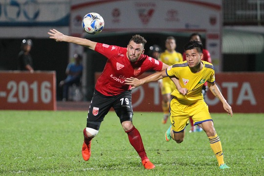 Thần tài Marko Simic tiếp tục ghi bàn cho đội bóng Long An, tuy nhiên những nổ lực của anh cũng không thể nào mang lại chiến thắng cho đội nhà.