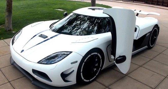 
Agera R được rao giá khoảng 1,6 triệu USD.
