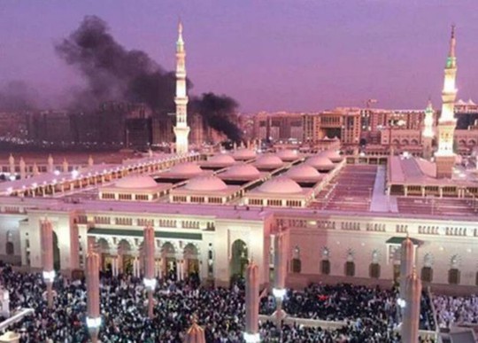 
Đền thờ bị tấn công tại Medina là một trong các thánh địa của người Hồi giáo. Ảnh: EPA
