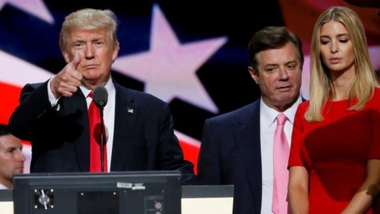 Ông Donald Trump(trái) và ông Paul Manafort. Ảnh: Reuters