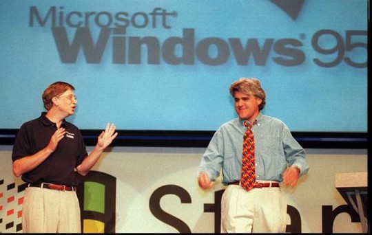 
Windows 95 được ông chủ Microsoft là Bill Gates ra mắt vào ngày 24-8-1995
