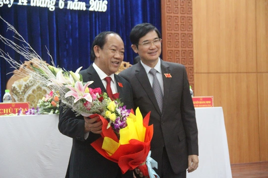 
Ông Đinh Văn Thu (trái) và ông Nguyễn Ngọc Quang
