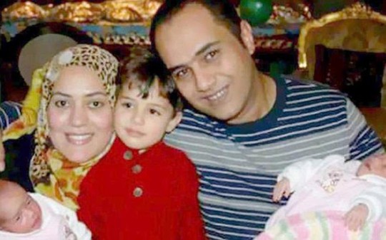 Gia đình Ahmed Ashery. Ảnh: Telegraph