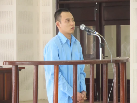 Bị cáo Lê Văn Khuyên khai nhận các hành vi phạm tội trước Tòa án ND TP Đà Nẵng