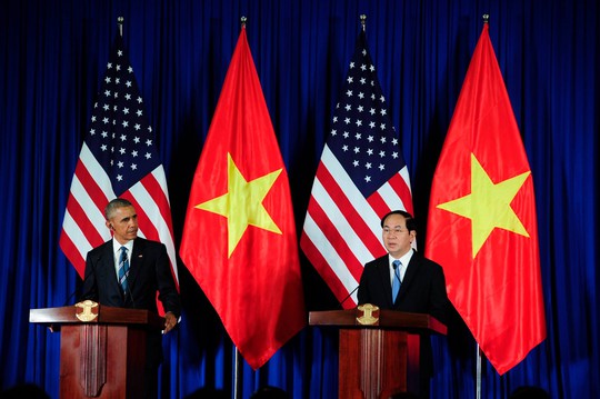 Chủ tịch nước Trần Đại Quang hoan nghênh việc Mỹ dỡ bỏ hoàn toàn lệnh cấm bán vũ khí sát thương cho Việt Nam