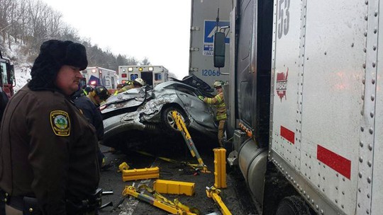 Vụ tai nạn ở bang Virginia. Ảnh: CNN