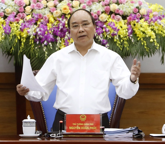 Thủ tướng Nguyễn Xuân Phúc chủ trì phiên họp Chính phủ thường kỳ tháng 4. Ảnh: TTXVN
