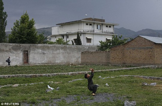 Khu biệt thự nơi Bin Laden ẩn náu ở Pakistan. Ảnh: Reuters