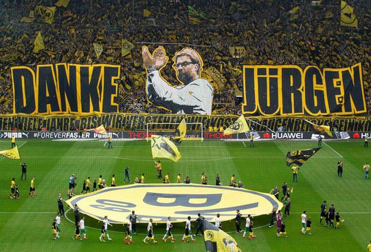 HLV Klopp luôn là người hùng trong mắt các CĐV B.Dortmund