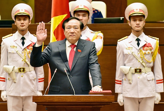 Chánh án TAND Tối cao Nguyễn Hoà Bình tuyên thệ nhậm chức - Ảnh: Nguyễn Nam