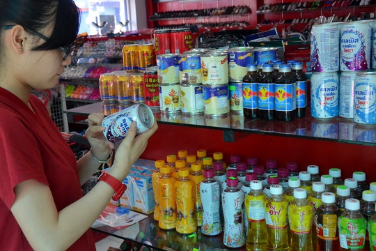 
Hàng hóa từ các nước ASEAN đang tràn ngập thị trường Việt Nam Ảnh: Tấn Thạnh
