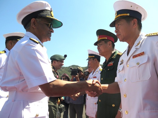 
Chuẩn đô đốc Soonil V Bhokare – Tư lệnh hạm đội Miền Đông thăm Cảng quốc tế Cam Ranh
