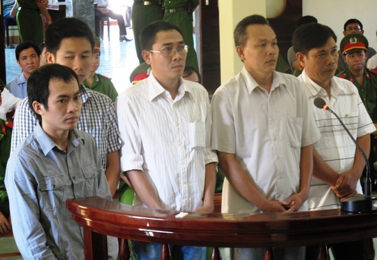 Vụ án dùng nhục hình ở Phú Yên bị hoãn xét xử nhiều lần