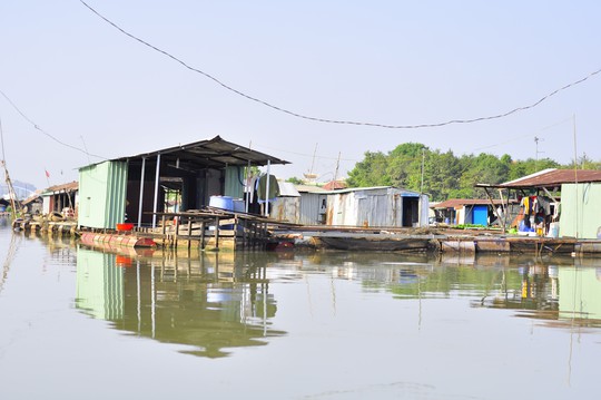 Một góc làng cá nơi tai họa đang xảy ra