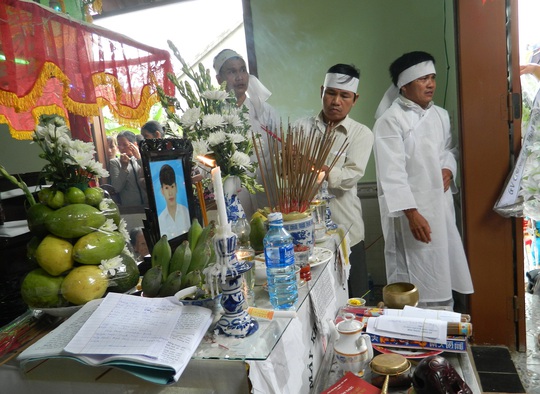 Em Trần Duy Khánh hy sinh tính mạng để cứu bạn cùng lớp