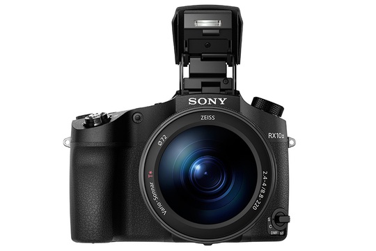 Sony RX10 III, máy ảnh siêu zoom giá 1.500 USD