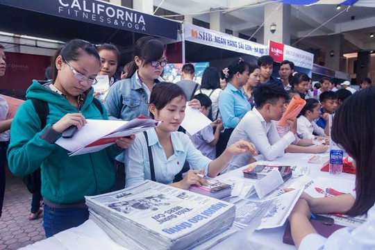 Ng&agrave;y hội việc l&agrave;m cho sinh vi&ecirc;n được trường tổ chức định kỳ mỗi năm