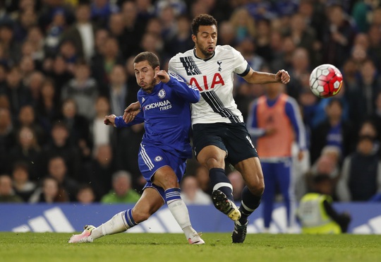 Dẫn trước Chelsea 2 bàn trong hiệp 1 nhưng Tottenham không giữ được thành quả khi để Eden Hazard gỡ hòa 2-2 ở những phút cuối