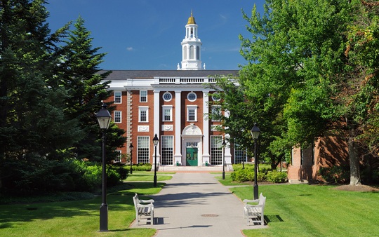 
Harvard tiếp tục là trường ĐH tốt nhất thế giới
