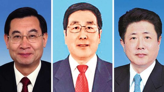 Ông Hồ Hòa Bình (trái), Lâm Đạc (giữa) và Vương Tiểu Hồng Ảnh: SCMP