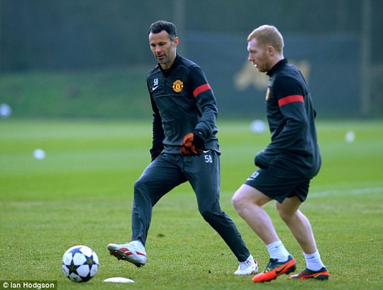 Ryan Giggs sẽ cùng Paul Scholes sang Ấn Độ thi đấu giải futsal