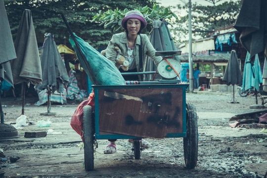 
Thu Trang vào vai người mẹ thiểu năng
