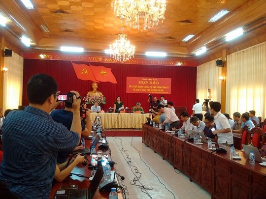 Đông đảo phóng viên Trung ương và địa phương tham dự cuộc họp báo