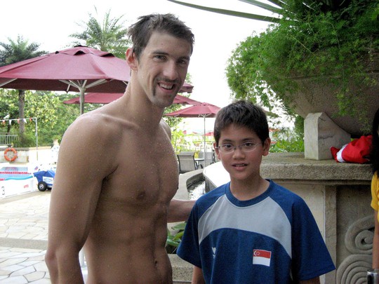 Schooling hạ Phelps để giành được Huy chương Vàng Olympic? Đó là một chiến thắng lịch sử cho thể thao Singapore. Hãy cùng xem lại những khoảnh khắc ấn tượng trong trận đấu để cảm nhận được niềm tự hào của đất nước này.