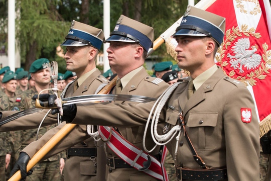 
Quân đội Ba Lan diễu hành trong lễ khai mạc Anakonda-16 tại thủ đô Warsaw hôm 6-6. Ảnh: Stars and Stripes
